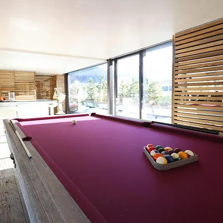 Silver Apartment