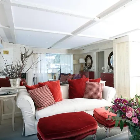 Silver Apartman *