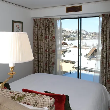 Silver Apartman