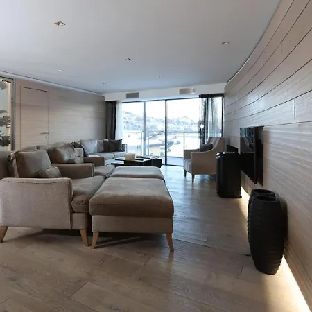 Silver Apartman *